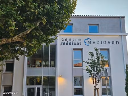 cabinet à louer dans centre médical — gardanne