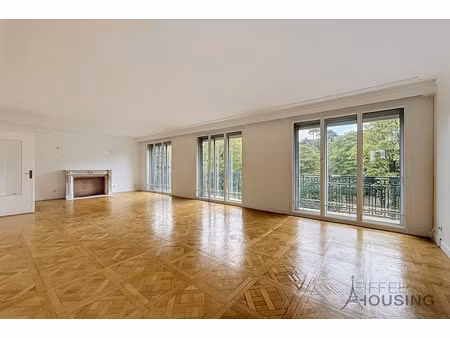 appartement de luxe à louer dans le quartier saint james-delabordère