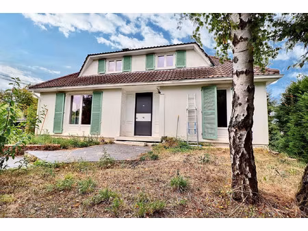 maison de luxe à louer à mareil-marly