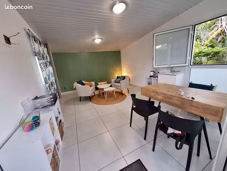 sous-location bureau professionnel meublé le tampon 20m2