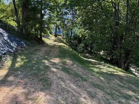terrain 800 m² montfaucon
