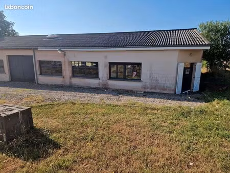 local 430 m² gueret