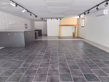 sarlat - local commercial 150 m2