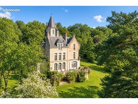 chateau 12 pièces 408 m²