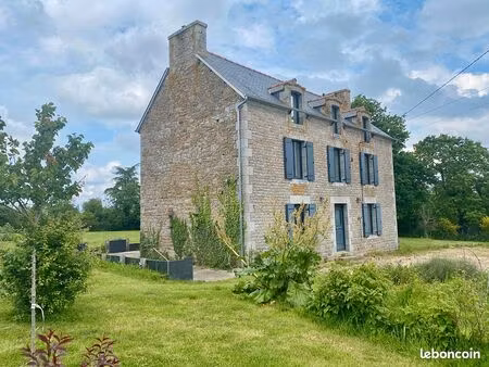 propriété 8 pièces 157 m²
