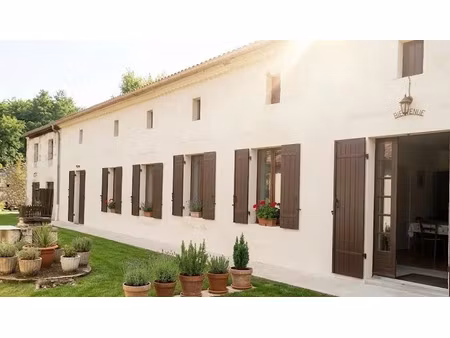 vente maison 9 pièces 195 m² à orignolles (17210)  189 566 €