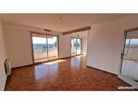 appartement rénové t3 proche des commerces en centre ville de romans
