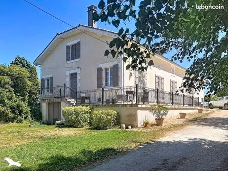 longère 9 pièces 202 m²