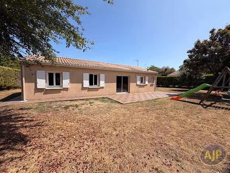 vente maison 4 pièces 91 m² à pons (17800)  208 000 €