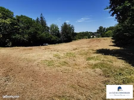 terrain 1150 m² coray