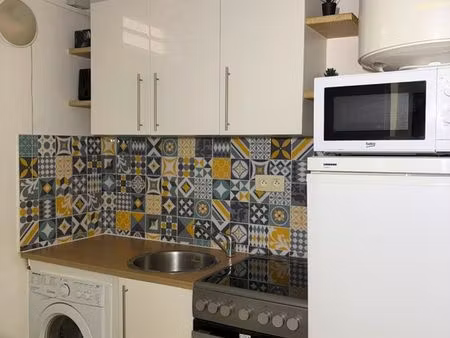 studio meublé 29 7 m² – centre-ville – gare à 10 min – 395 cc