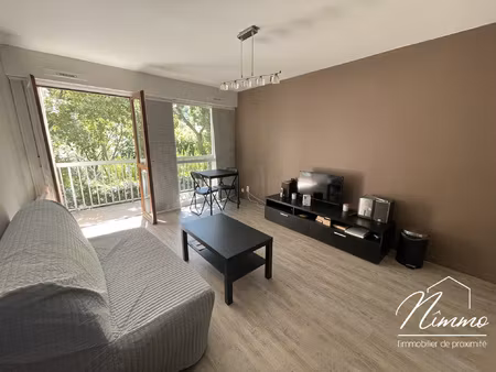 appartement t2 avec balcon  cave et parking