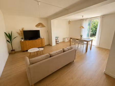 5 pieces - maison - jardin - garage