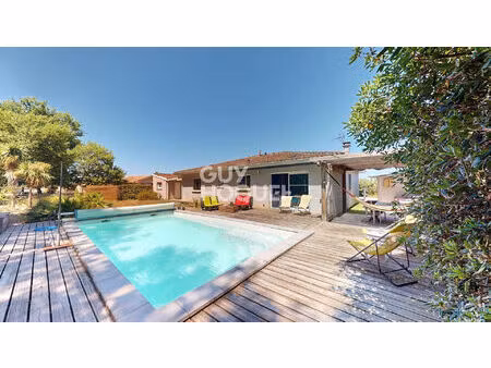 maison plain pied  au calme  piscine  garage