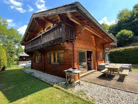 joli chalet 3 chambres avec jardin  garage et terrasse plein sud