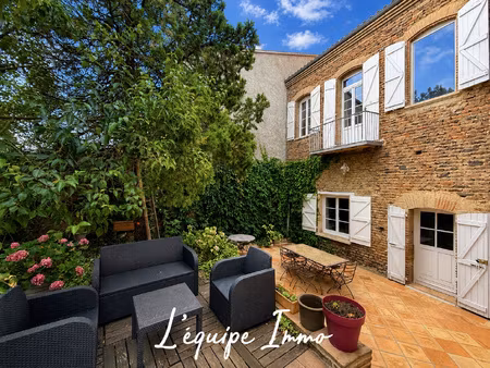en coeur de ville  demeure familiale aux volumes exceptionnel