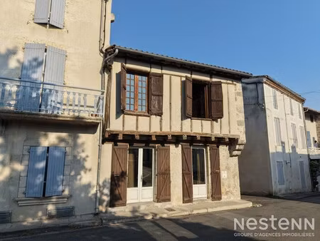 a vendre maison de village en pierre de 85 m² avec 30 m² supplémentaire restant à aménager