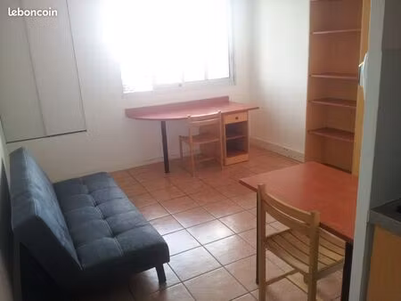 studio meublé + parking dans résidence sécurisée