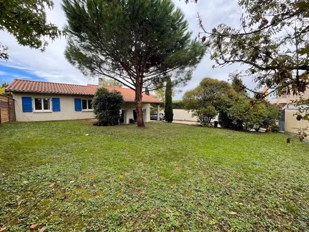 location meublée maison 4 pièces 117.67 m² à orliénas (69530)  1 655 €
