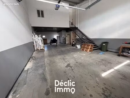 bureaux 210 m²