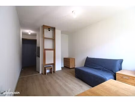studio 1 pièce 19 m²