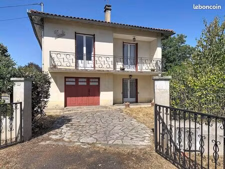 maison proche de tous commerces