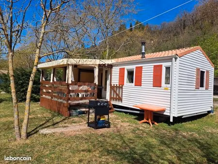 mobil-home situé au camping