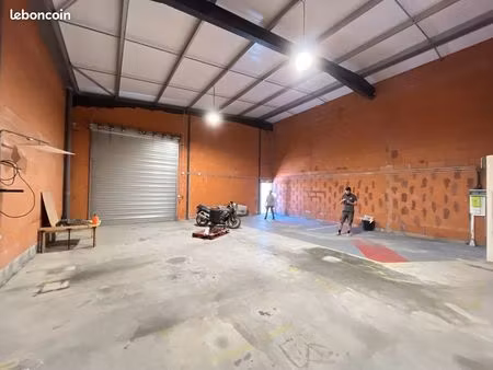 local / dépôt 122m2 saint-thibéry