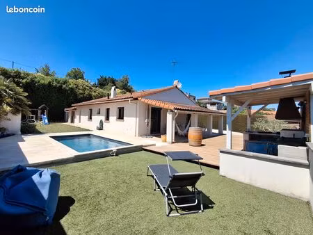maison 130m2 plain-pied 4 chambres avec extérieur esprit vacances..