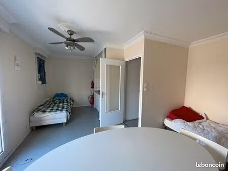 studio 1 pièce 22 m²