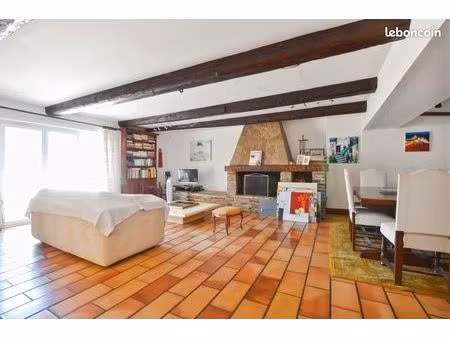 maison 6 pièces 186 m²