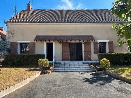 maison 4 pièces 126 m²