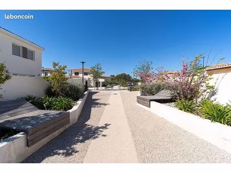 terrain 603 m² teyran