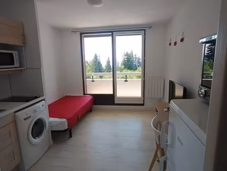 chamrousse roche béranger studio avec cabine fermée 4pers rénové au pied du télécabine de 