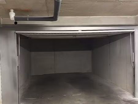 garage 20m2 pmr + borne elec