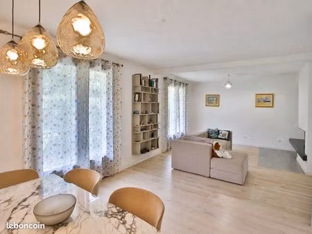 claix village – maison familiale entièrement rénovée de 217 m² – 5 chambres – terrain arbo