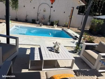 villa t6 neuve  avec piscine  centre diemoz
