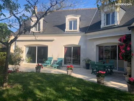 maison 274 m2