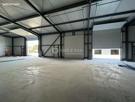 local logistique 525 m²
