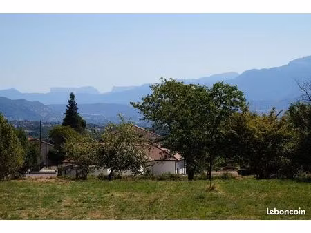 2 beaux terrains à construire  viabilisés