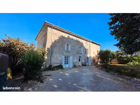 maison 7 pièces 220 m²