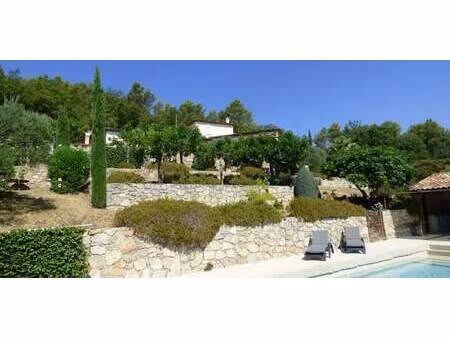 propriété avec piscine seillans (83)
