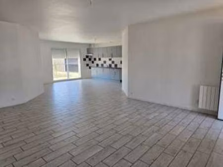 vente maison piscine à aigrefeuille-sur-maine (44140) : à vendre piscine / 93m² aigrefeuil