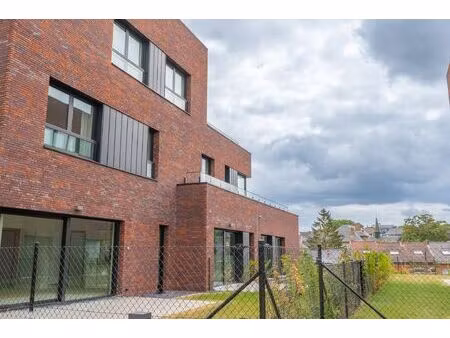 appartement à louer avec terrasse et 3 chambres   nivelles (vbe51180)