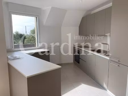 a louer– magnifique 3 pièces de 77 m² résidence de la roseraie