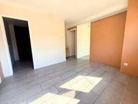 vente bureaux et commerces à lorient (56100) : à vendre / 26m² lorient