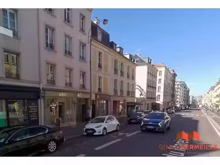 emplacement de parking sécurisé - boulevard de la reine