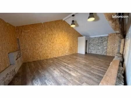 local de stockage 45 m² à claix