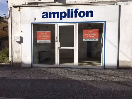 loue local à la verpilliere centre sauf alimentaire