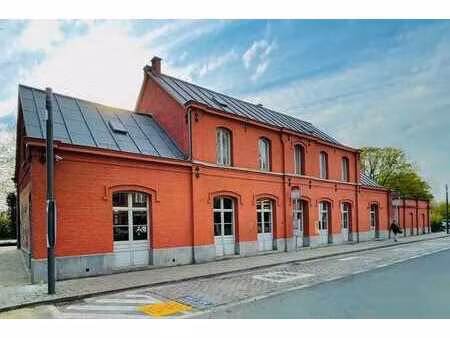 magnifiques bureaux de ±150 m² dans l'ancienne gare d'uccle